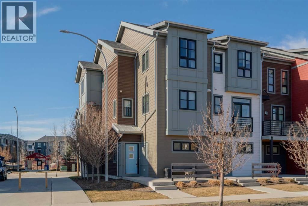 960 WALDEN DRIVE SOUTHEAST Image 1