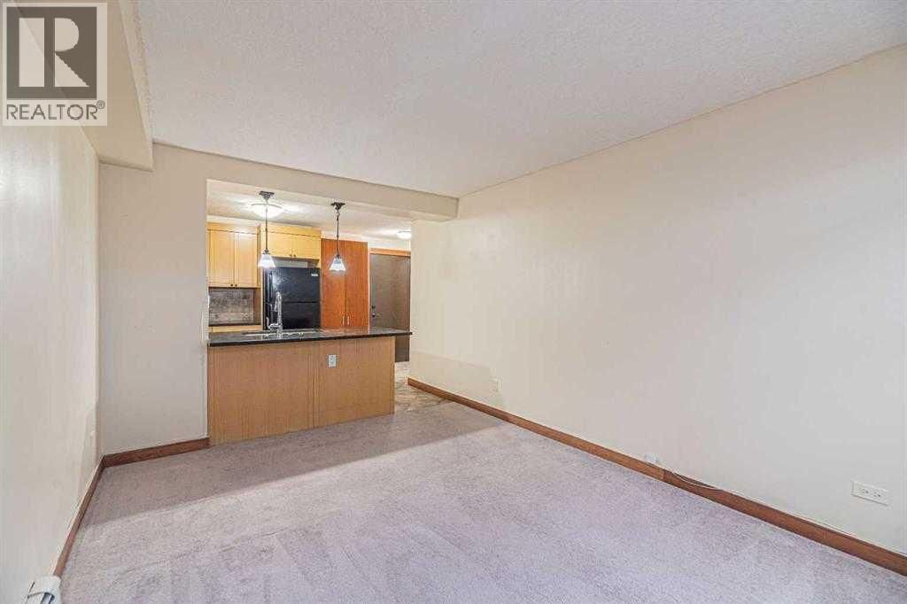 920 68 Avenue property photo