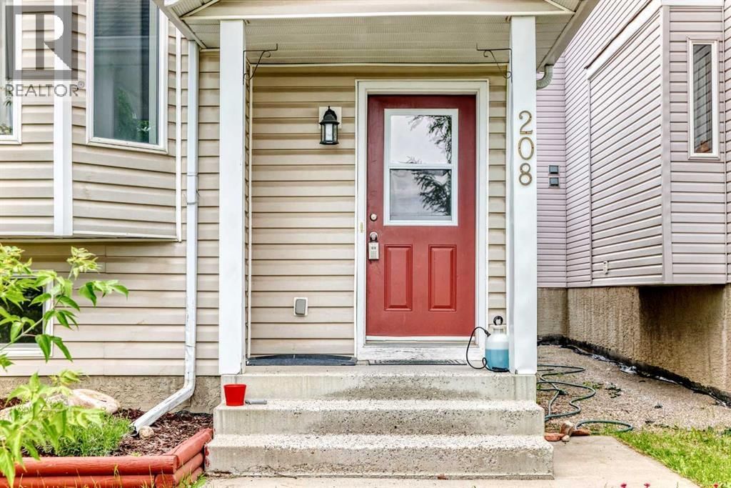 208 Erin Meadow Green property photo