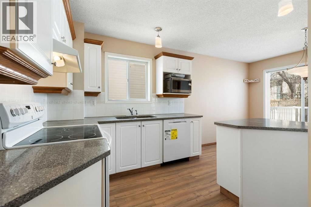 205 SCOTIA POINT NORTHWEST Image 14