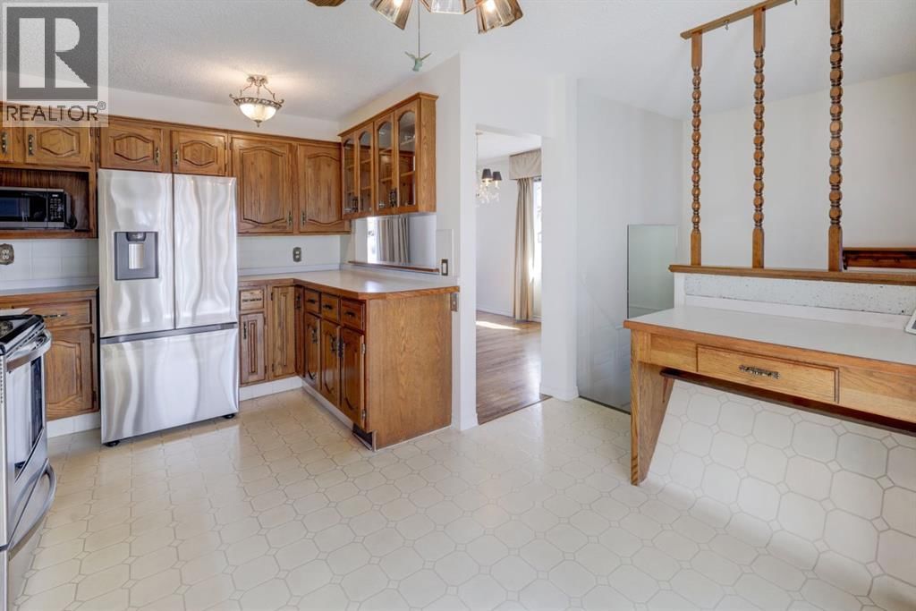 1008 MOTHERWELL ROAD NORTHEAST Image 15