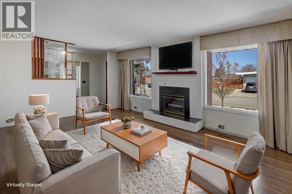 1008 MOTHERWELL ROAD NORTHEAST Image 4