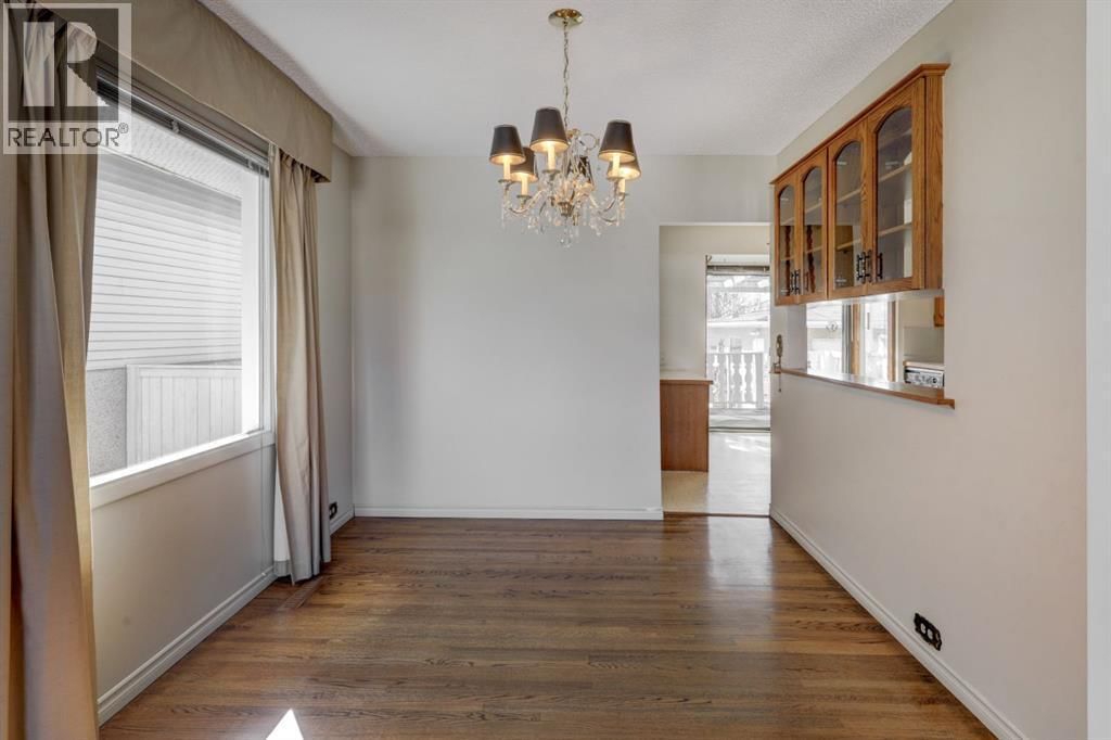 1008 MOTHERWELL ROAD NORTHEAST Image 5