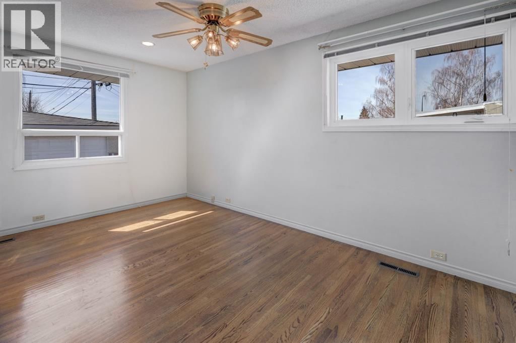 1008 MOTHERWELL ROAD NORTHEAST Image 7