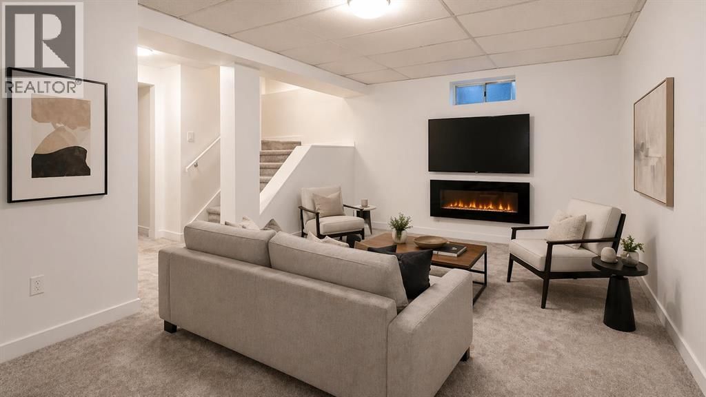 33 MARTINDALE COURT NORTHEAST Image 21