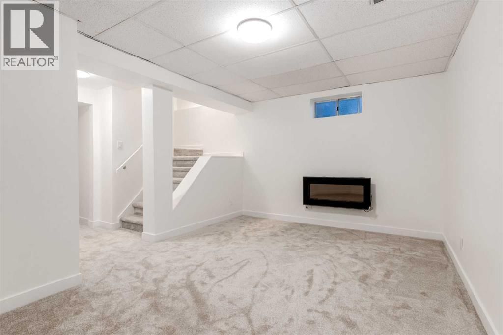 33 MARTINDALE COURT NORTHEAST Image 22