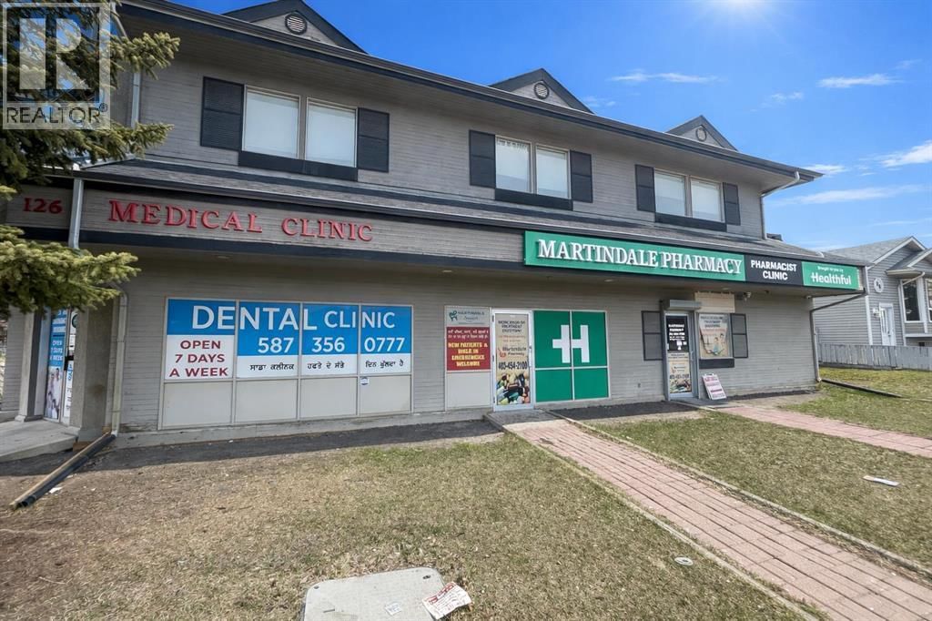 33 MARTINDALE COURT NORTHEAST Image 27