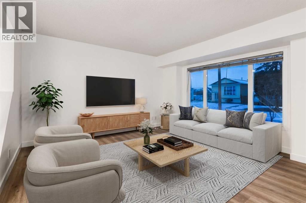 33 MARTINDALE COURT NORTHEAST Image 4