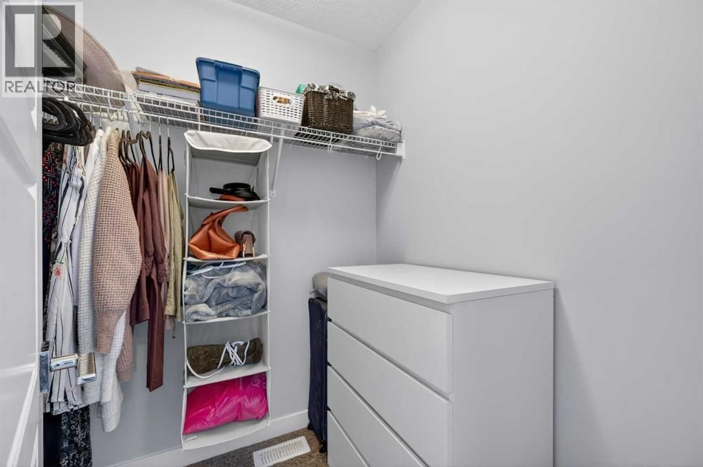 29 SKYVIEW PARADE NORTHEAST Image 15