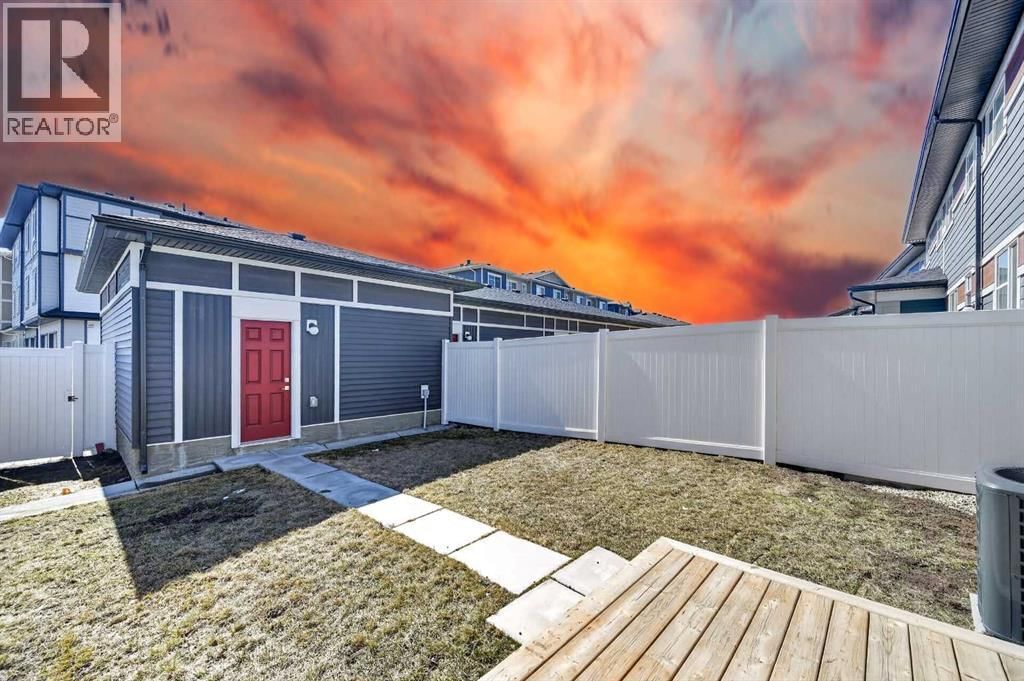 29 SKYVIEW PARADE NORTHEAST Image 26