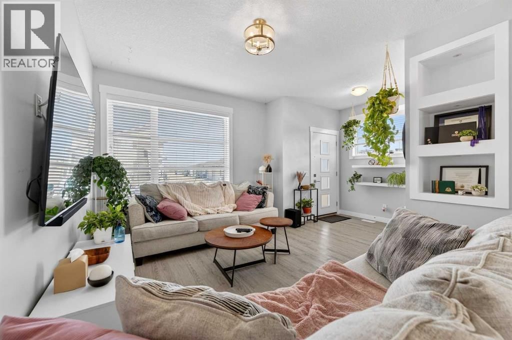 29 SKYVIEW PARADE NORTHEAST Image 4