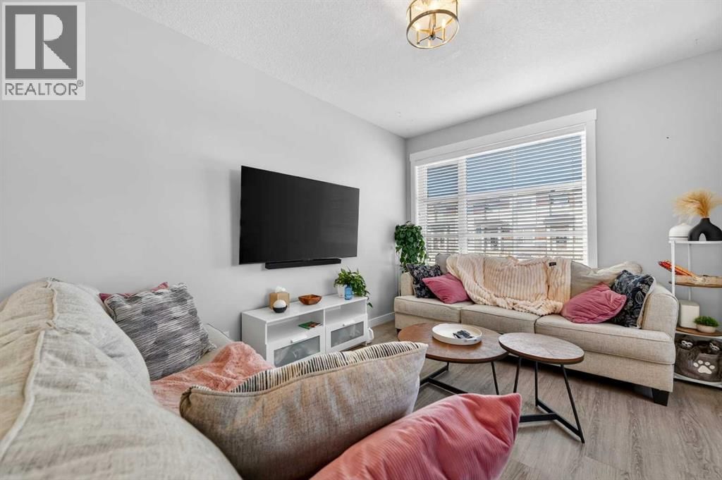 29 SKYVIEW PARADE NORTHEAST Image 6