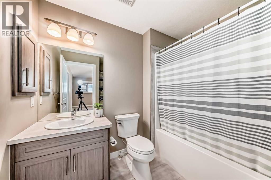 215 KINNIBURGH ROAD Image 25