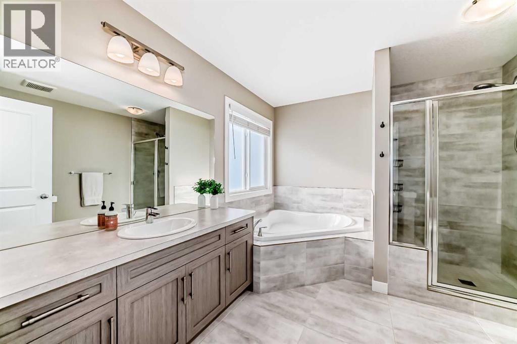 215 KINNIBURGH ROAD Image 30