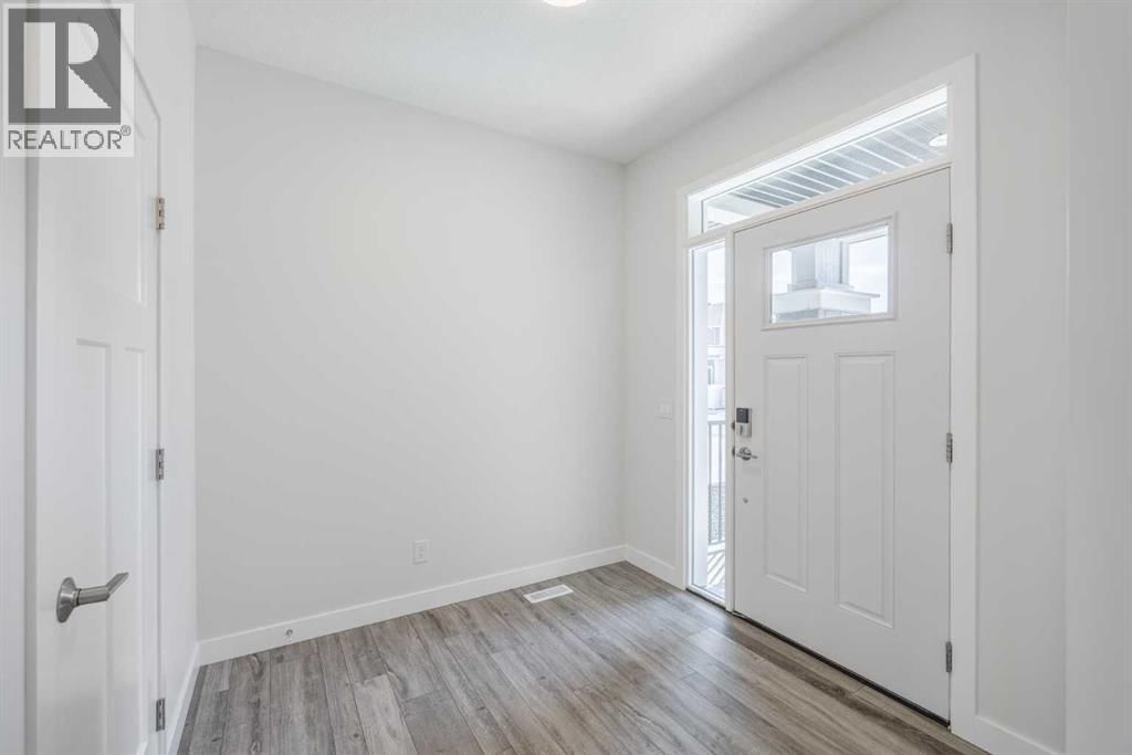 25 LEGACY GLEN CRESCENT SOUTHEAST Image 14