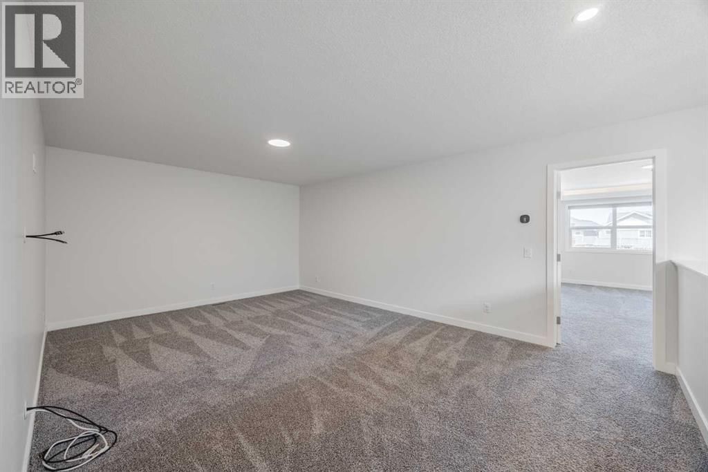 25 LEGACY GLEN CRESCENT SOUTHEAST Image 20