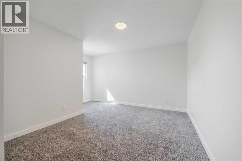 25 LEGACY GLEN CRESCENT SOUTHEAST Image 30