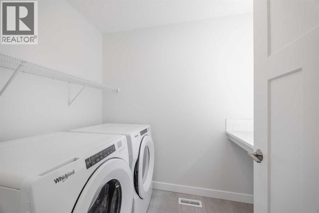 25 LEGACY GLEN CRESCENT SOUTHEAST Image 32