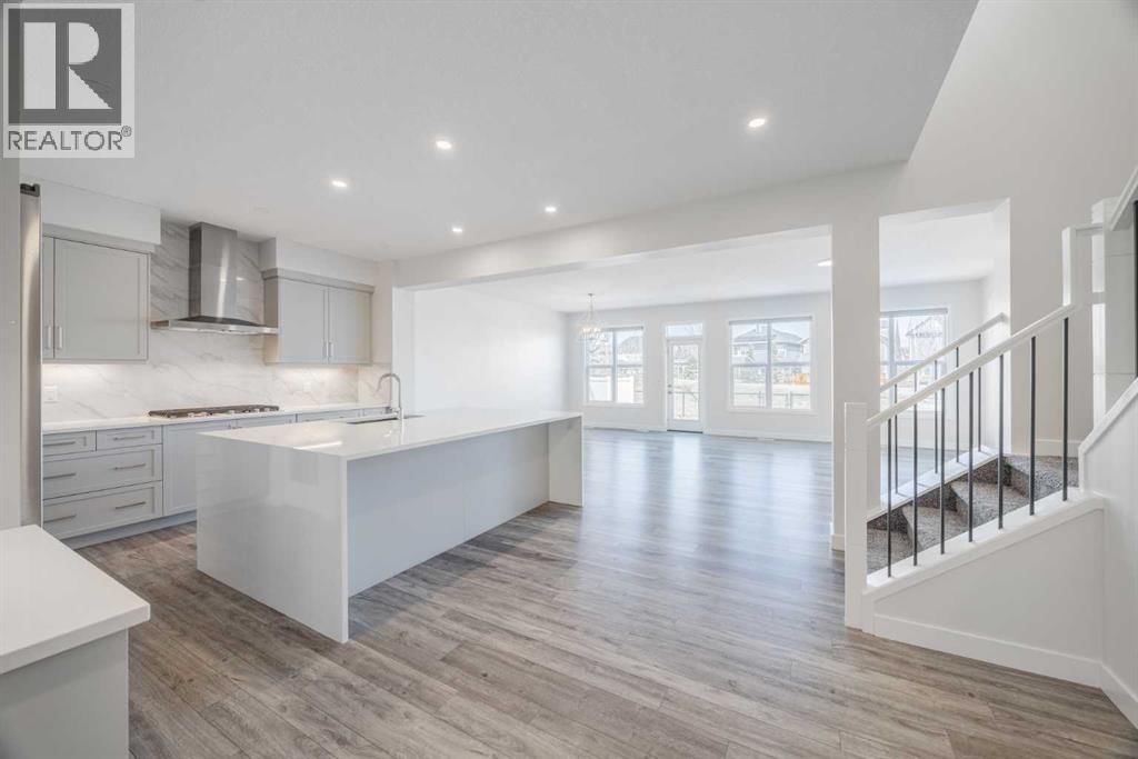 25 LEGACY GLEN CRESCENT SOUTHEAST Image 4