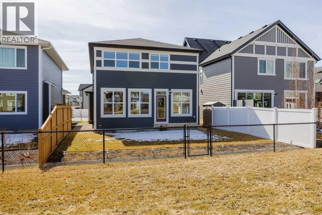 25 LEGACY GLEN CRESCENT SOUTHEAST Image 47