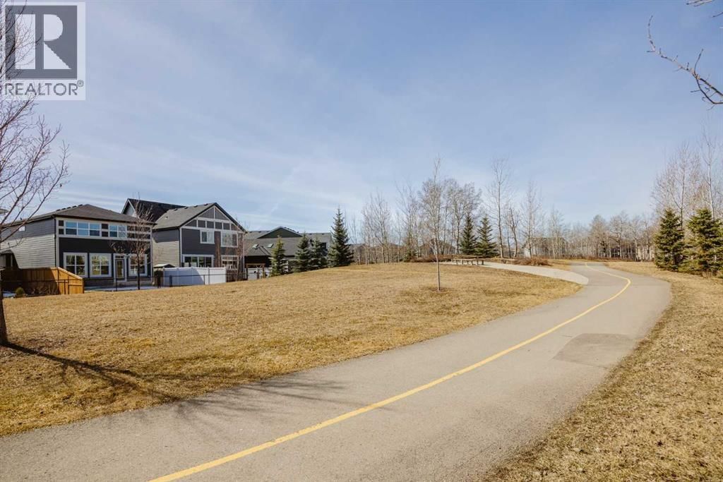 25 LEGACY GLEN CRESCENT SOUTHEAST Image 48