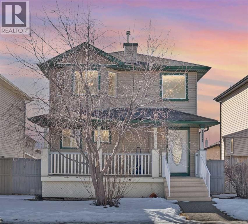 111 LUXSTONE CRESCENT SOUTHWEST Image 1