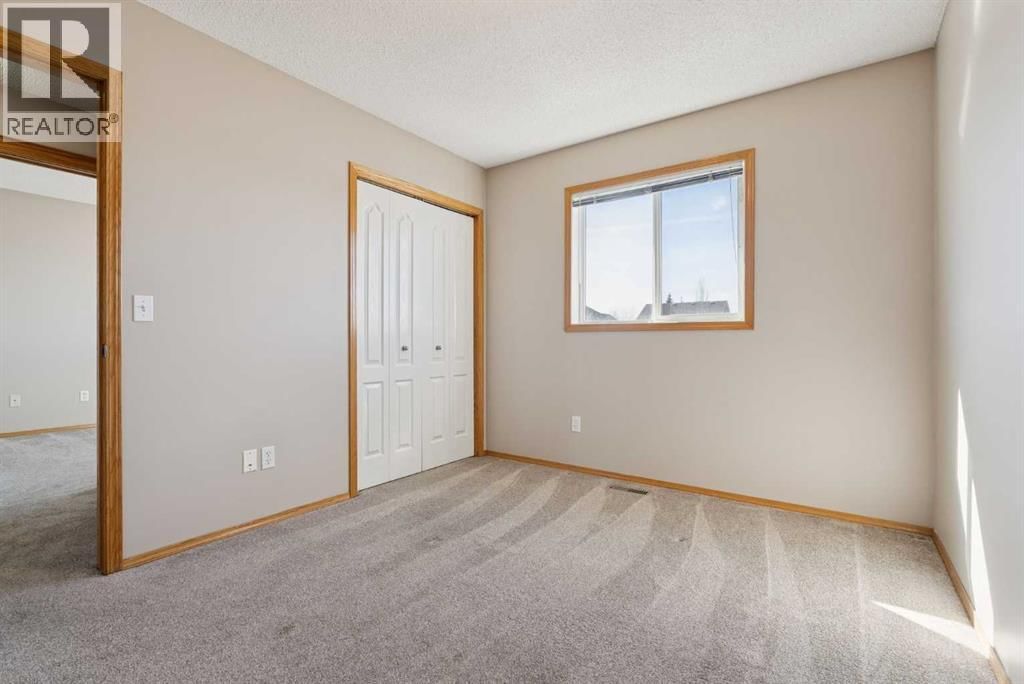 111 LUXSTONE CRESCENT SOUTHWEST Image 21