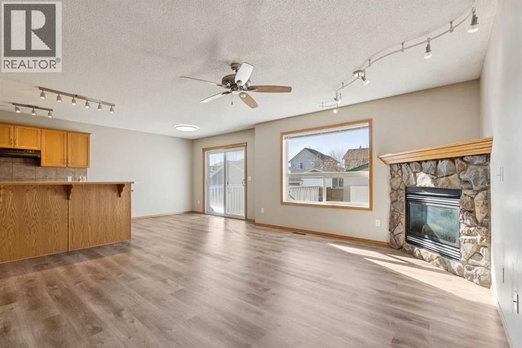 111 LUXSTONE CRESCENT SOUTHWEST Image 9