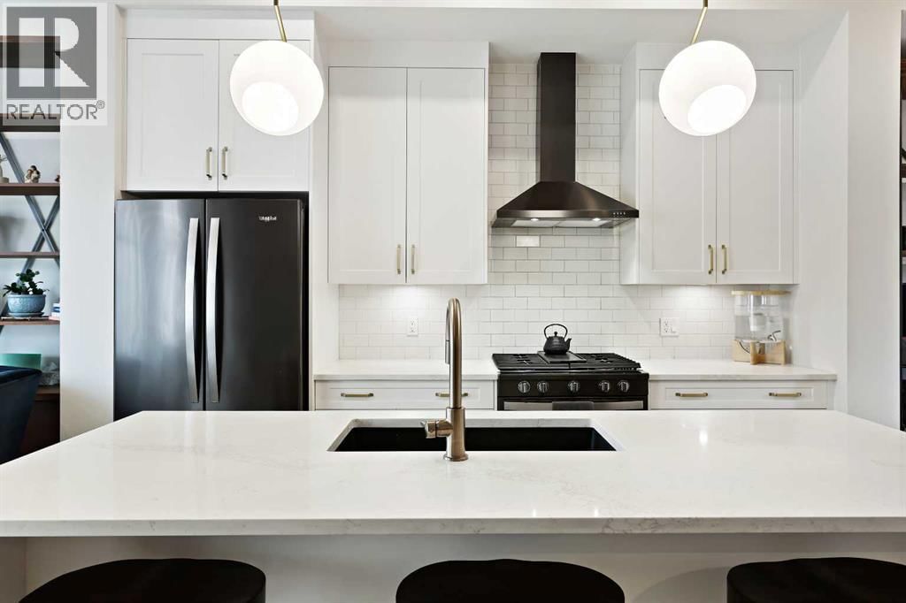 4929 20 STREET SOUTHWEST Image 10