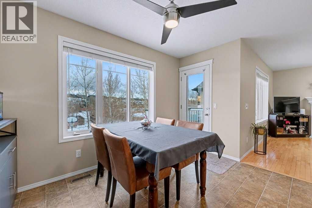 19 COPPERFIELD CRESCENT SOUTHEAST Image 11