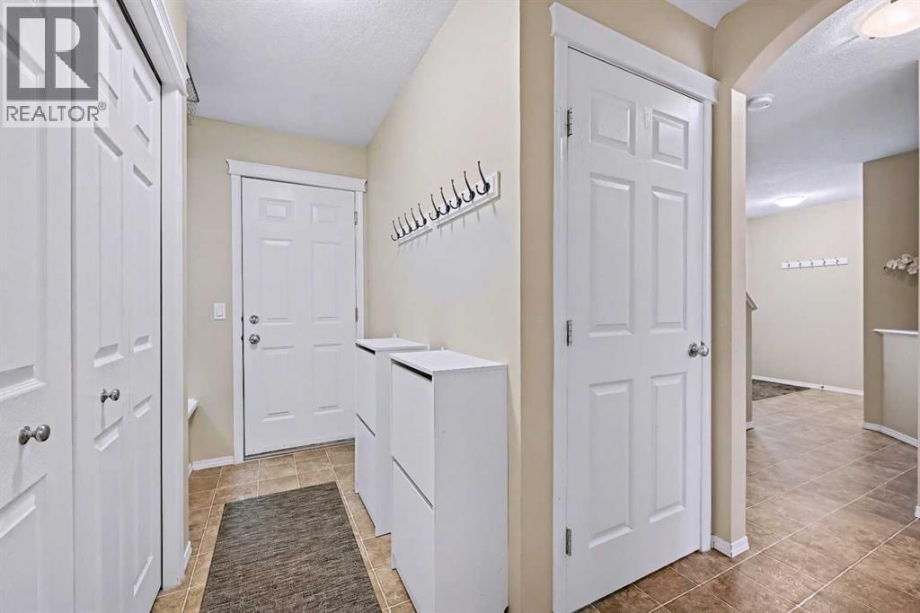 19 COPPERFIELD CRESCENT SOUTHEAST Image 15