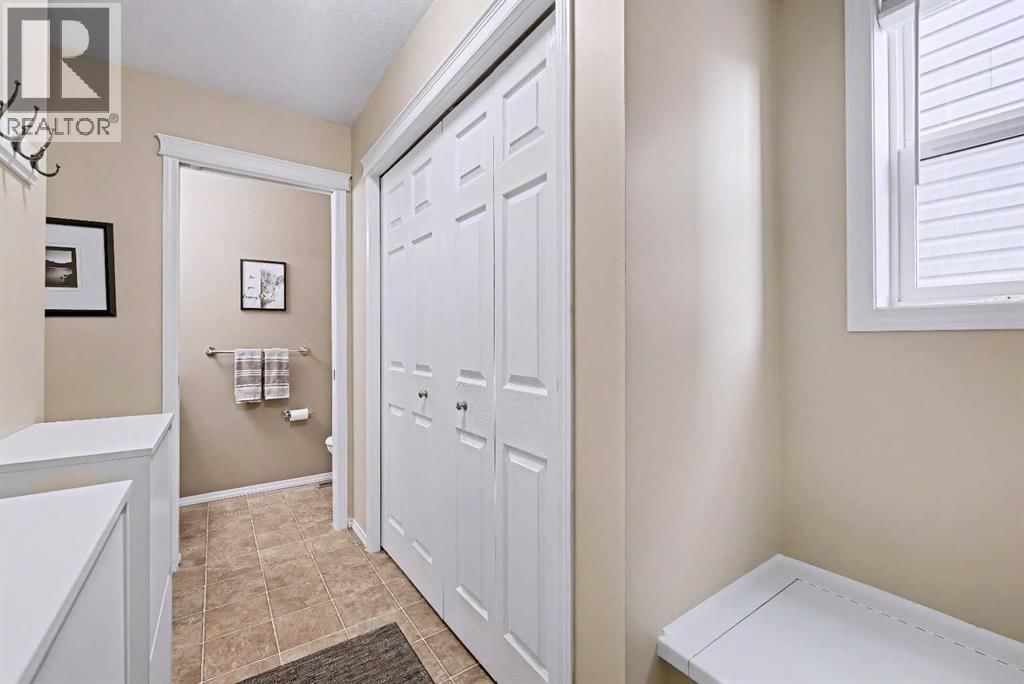 19 COPPERFIELD CRESCENT SOUTHEAST Image 16