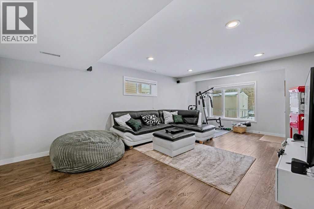 19 COPPERFIELD CRESCENT SOUTHEAST Image 28