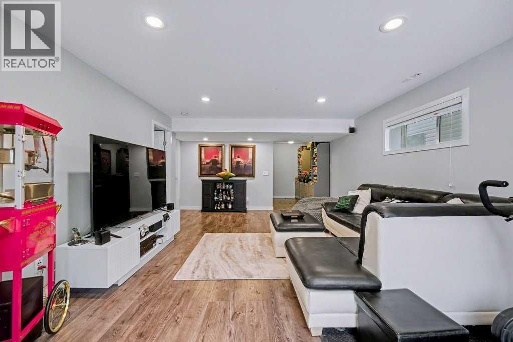 19 COPPERFIELD CRESCENT SOUTHEAST Image 30