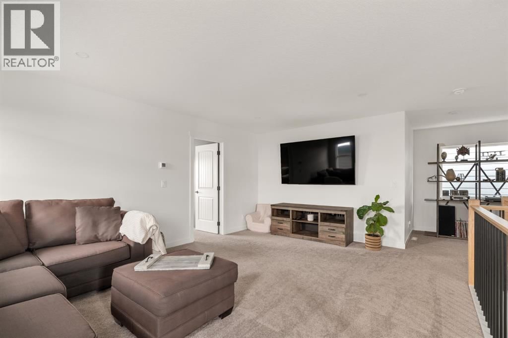 29 CRANBROOK PARK SOUTHEAST Image 25