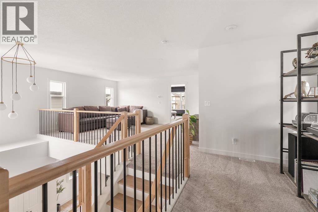 29 CRANBROOK PARK SOUTHEAST Image 27