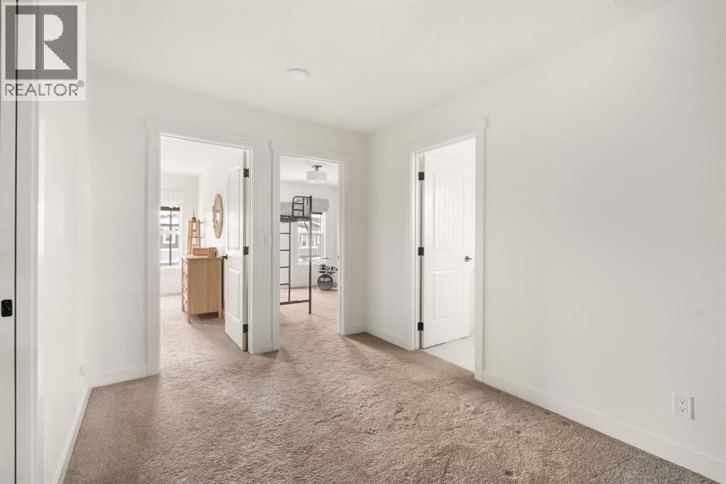 29 CRANBROOK PARK SOUTHEAST Image 28