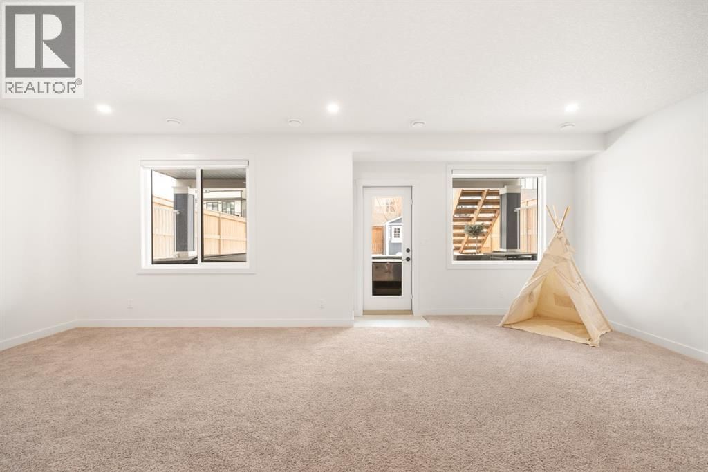 29 CRANBROOK PARK SOUTHEAST Image 39