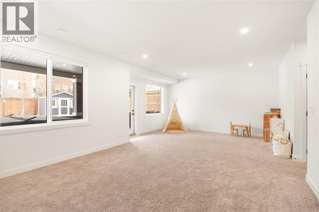 29 CRANBROOK PARK SOUTHEAST Image 40