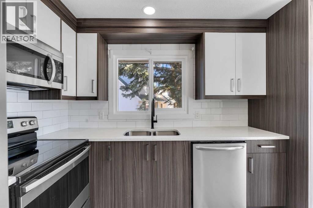 55 DALTON BAY NORTHWEST Image 12