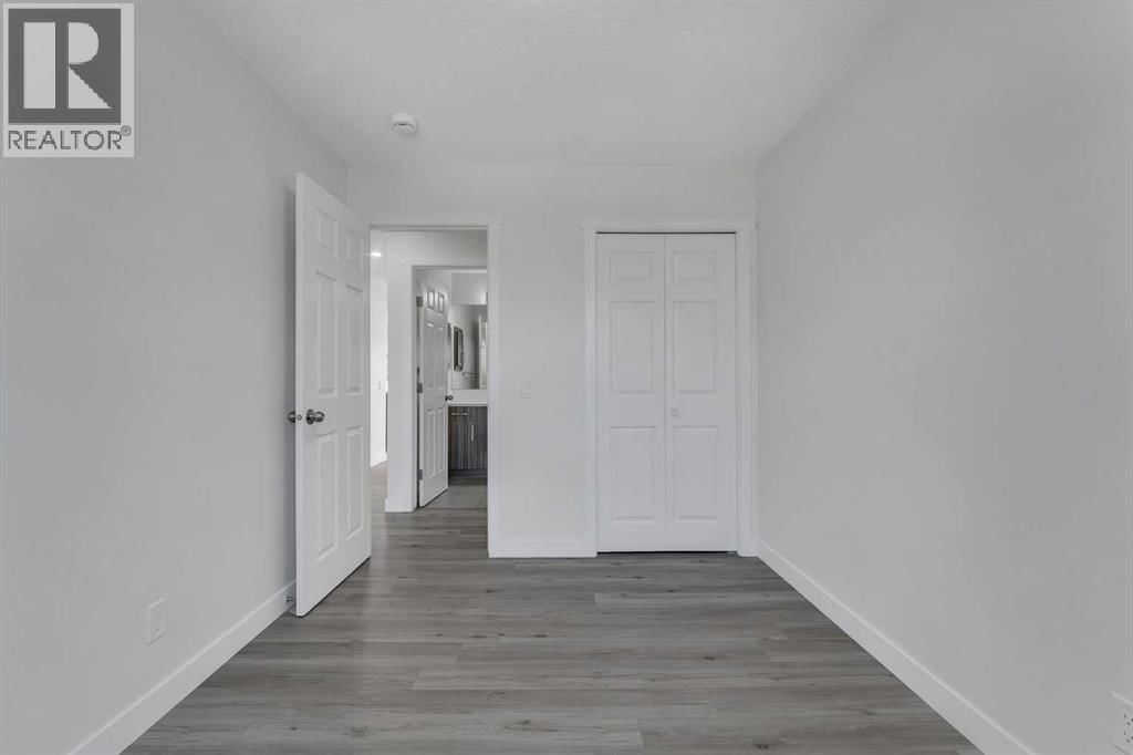 55 DALTON BAY NORTHWEST Image 17