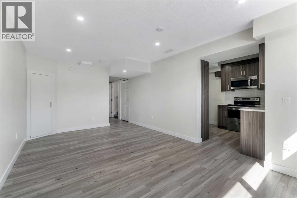 55 DALTON BAY NORTHWEST Image 21