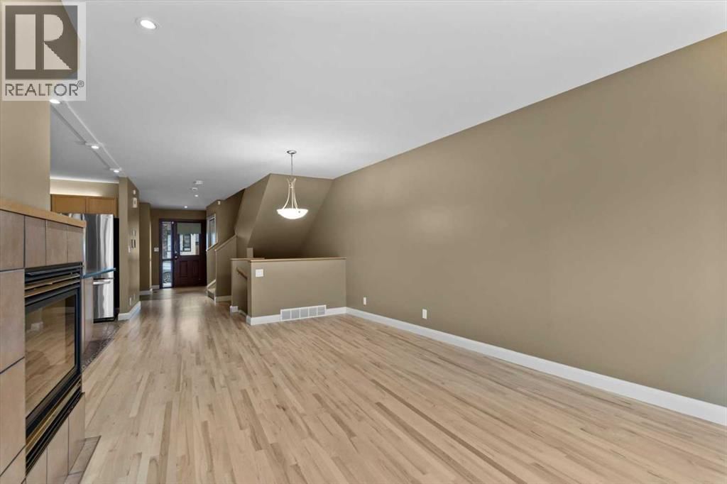 415 28 AVENUE NORTHWEST Image 10