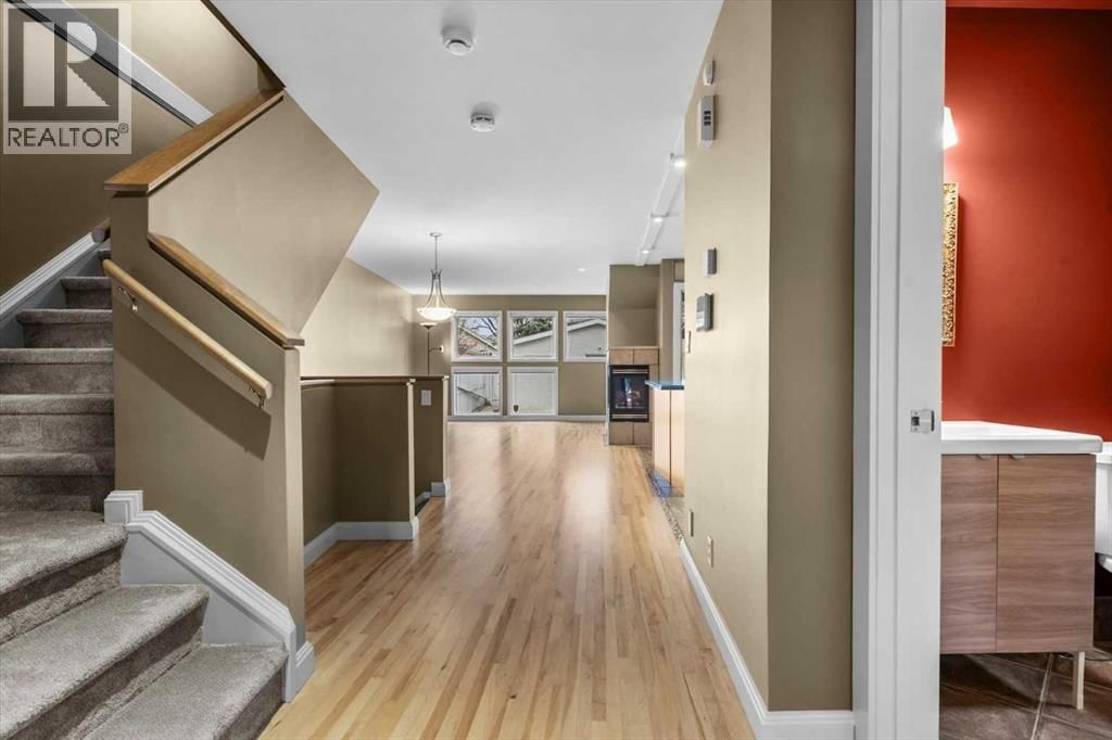 415 28 AVENUE NORTHWEST Image 12