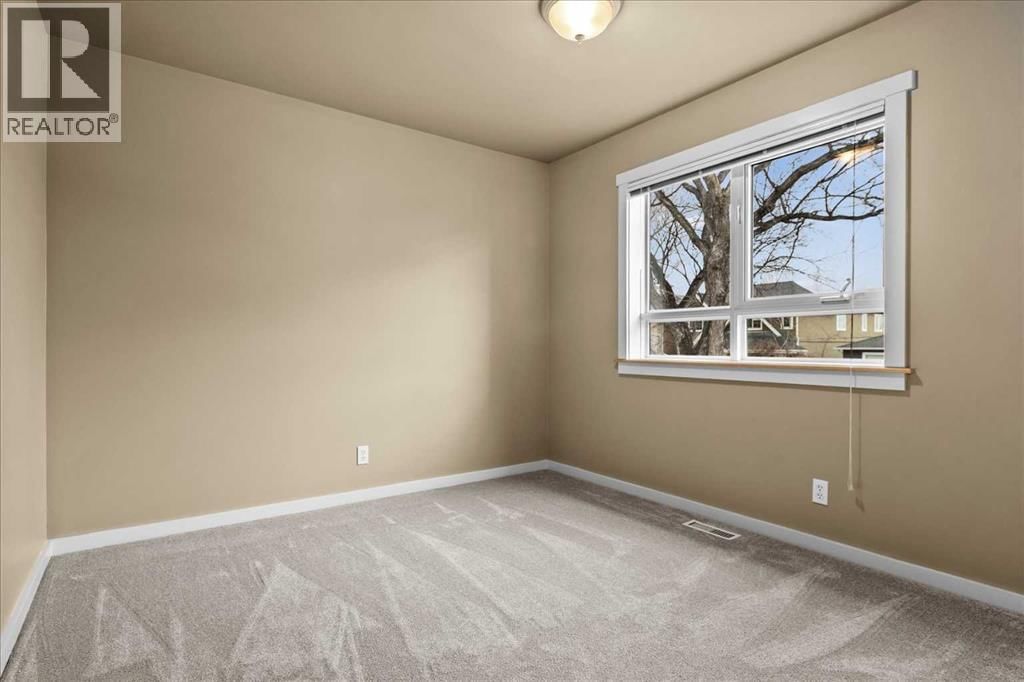 415 28 AVENUE NORTHWEST Image 30