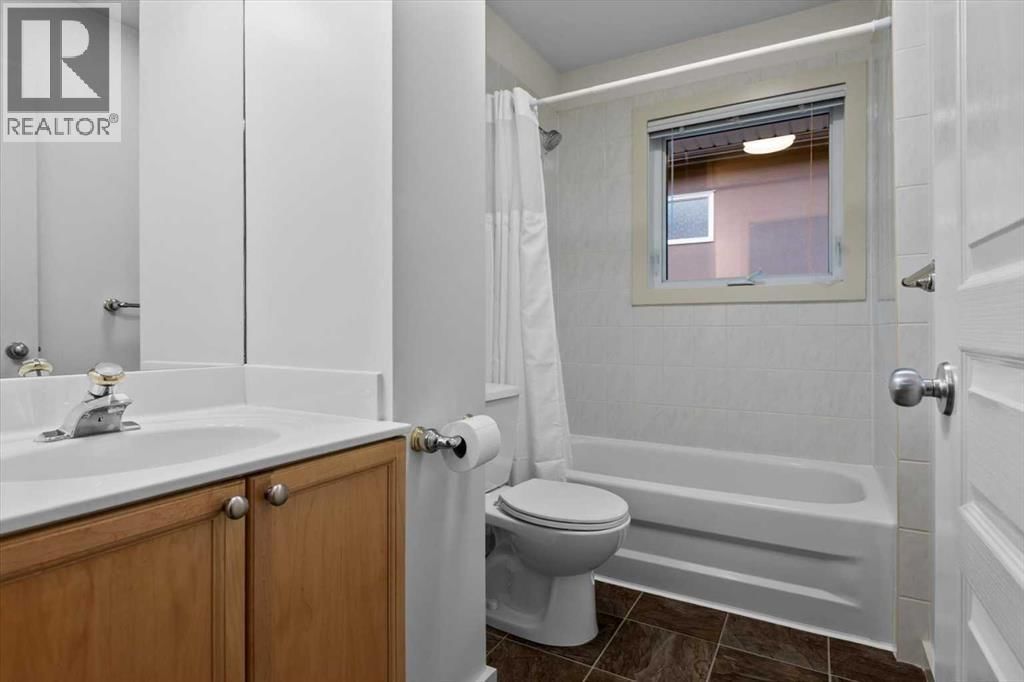 415 28 AVENUE NORTHWEST Image 32