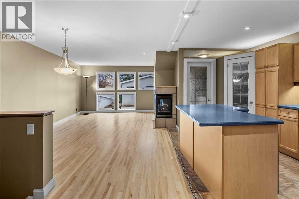 415 28 AVENUE NORTHWEST Image 6