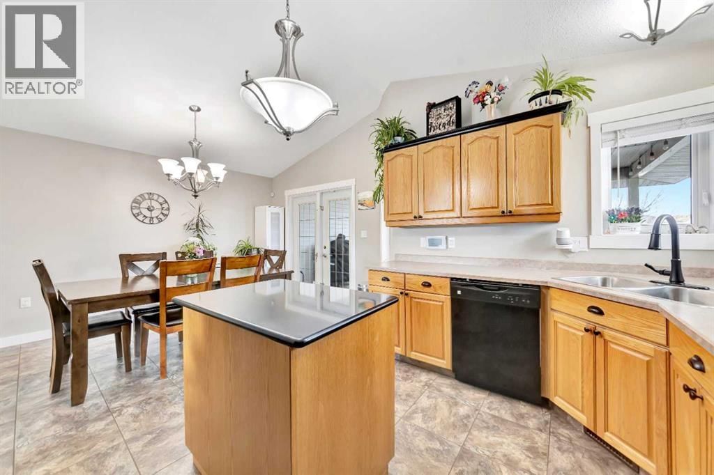 3308 63 AVENUE Image 13