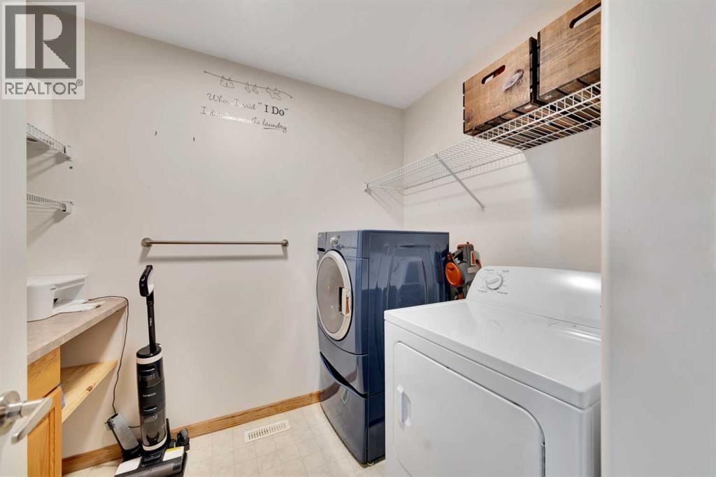 3308 63 AVENUE Image 24