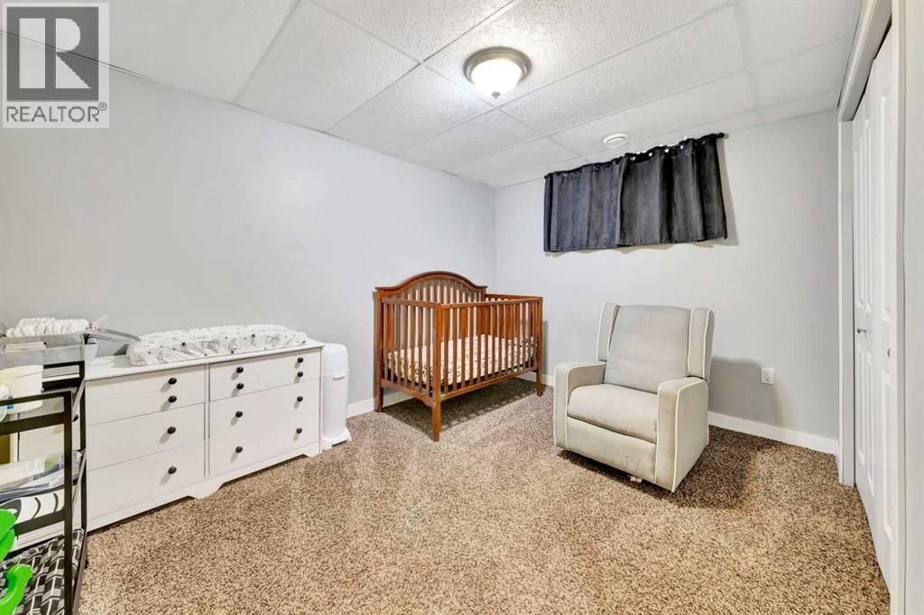 3308 63 AVENUE Image 25